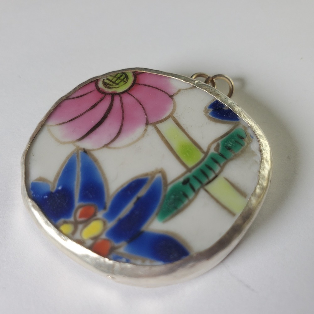 Floral Porcelain Pottery Shard Pendant Pink & Blue Vintage Broken China Jewelry - Picture 4 of 12